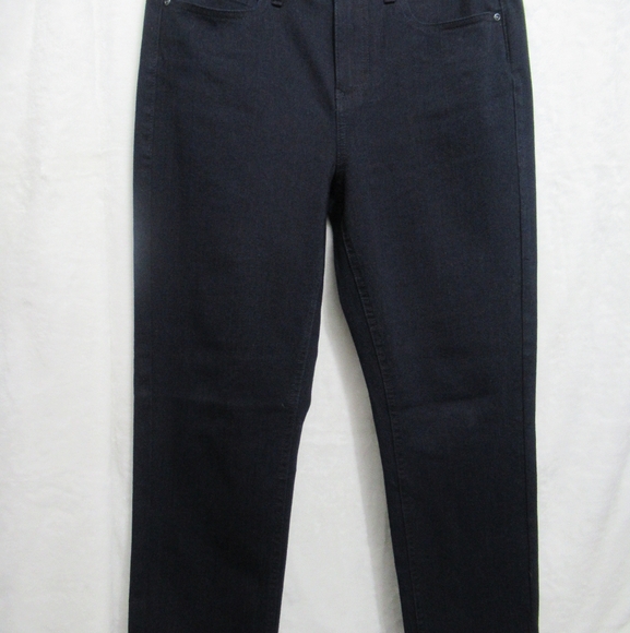 NWOT Ladies jeans size 10 - Picture 2 of 12